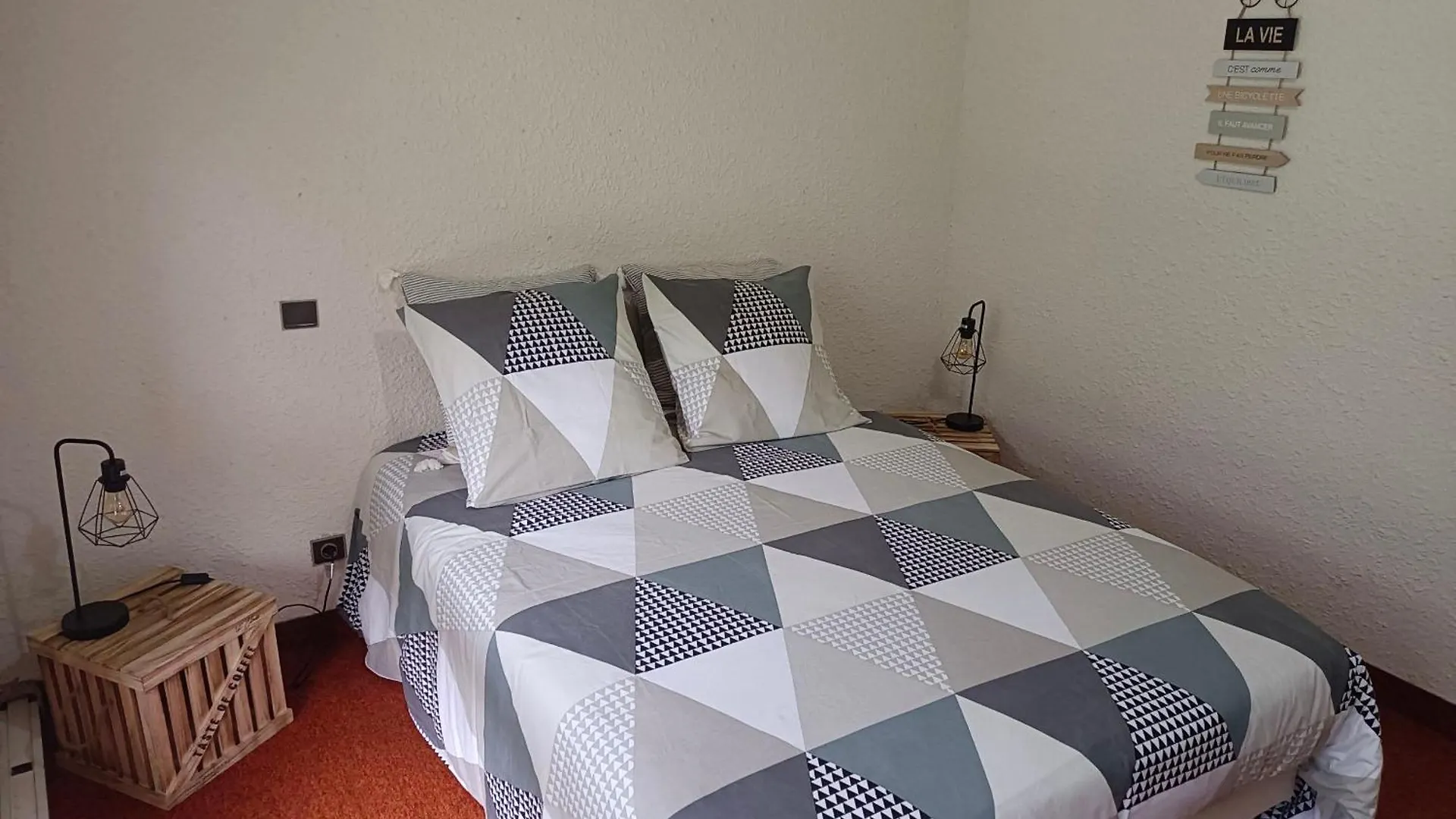 Szálloda La Bicyclette Chambre Privee , Le Refuge Du Phoenix Échevis Franciaország